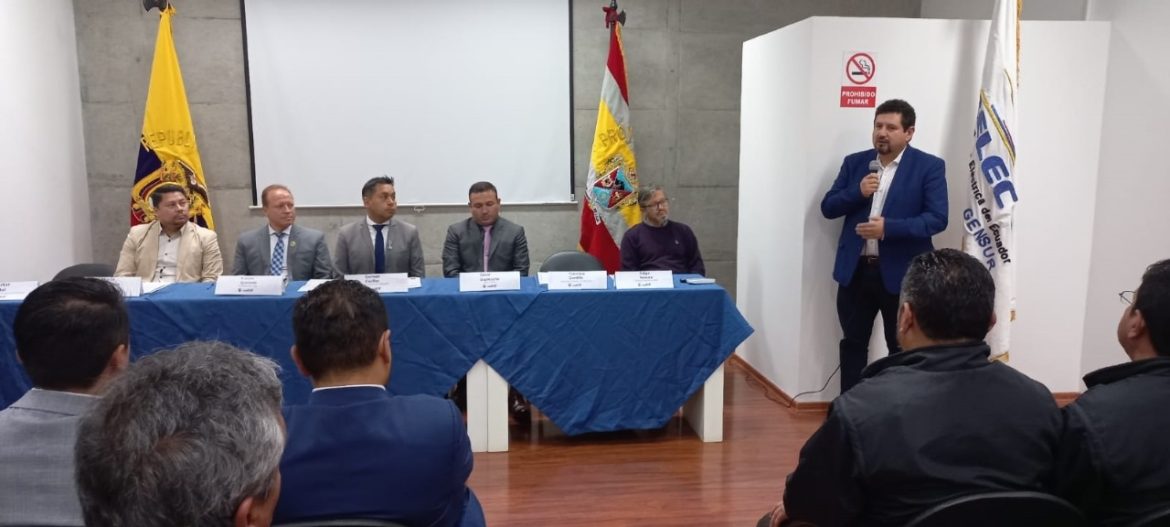 Autoridades firman convenio para proteger la cuenca hídrica del río Zamora