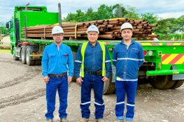 Centinela del Cóndor recibe importante donación de Petroecuador para obras comunitarias