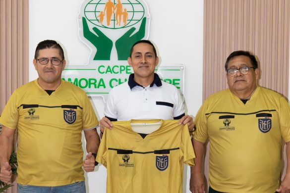 CACPE Zamora Chinchipe entrega indumentaria oficial a la Asociación Provincial de Árbitros, reafirmando su compromiso con el deporte y la comunidad