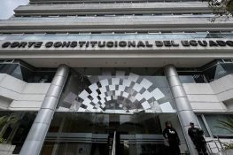 La Corte Constitucional suspende artículos clave de tres leyes de Noboa