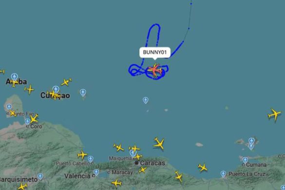 Dos bombarderos estadounidenses B-52 sobrevuelan el Caribe frente a las costas de Venezuela