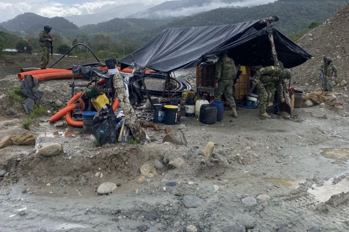 Operación militar contra la minería ilegal en Zamora (3)