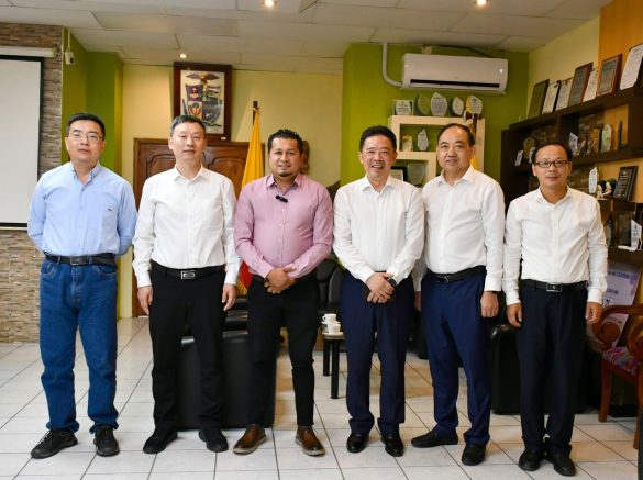 Encuentro diplomático entre El Pangui y Tongling fortalece la cooperación bilateral Ecuador y China 🇪🇨🇨🇳