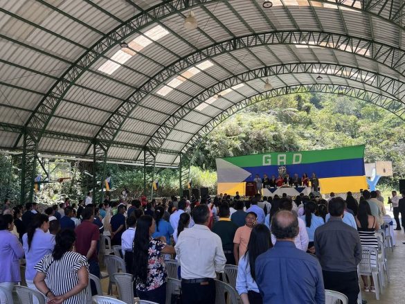 SESIÓN SOLEMNE Y HONORES: El GAD municipal reconoció a ciudadanos e instituciones que impulsan el desarrollo del cantón en la ceremonia central