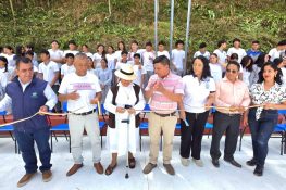 Municipio de Zamora entrega renovada cancha de uso múltiple a la Unidad Educativa San Francisco de Asís