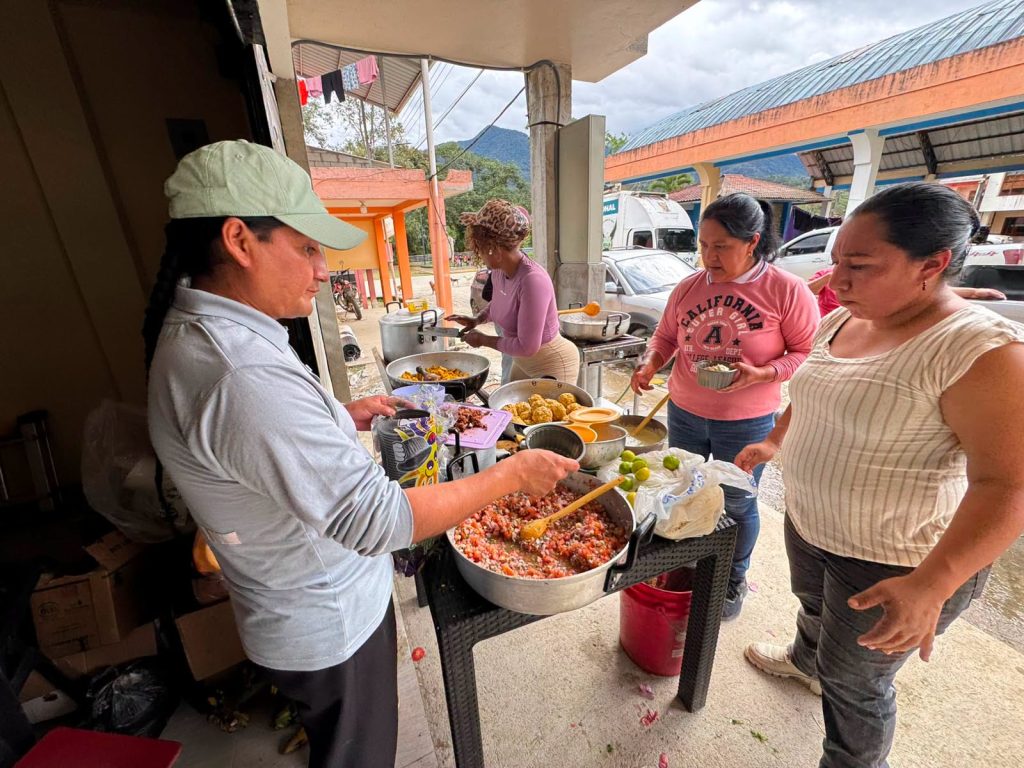 Dia 13 Comida en Cantzama